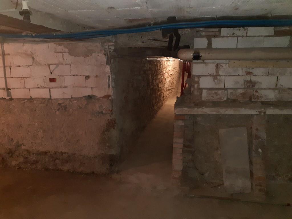 locale di sgombero in affitto a Firenze in zona Firenze Nova