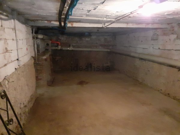 locale di sgombero in affitto a Firenze in zona Firenze Nova