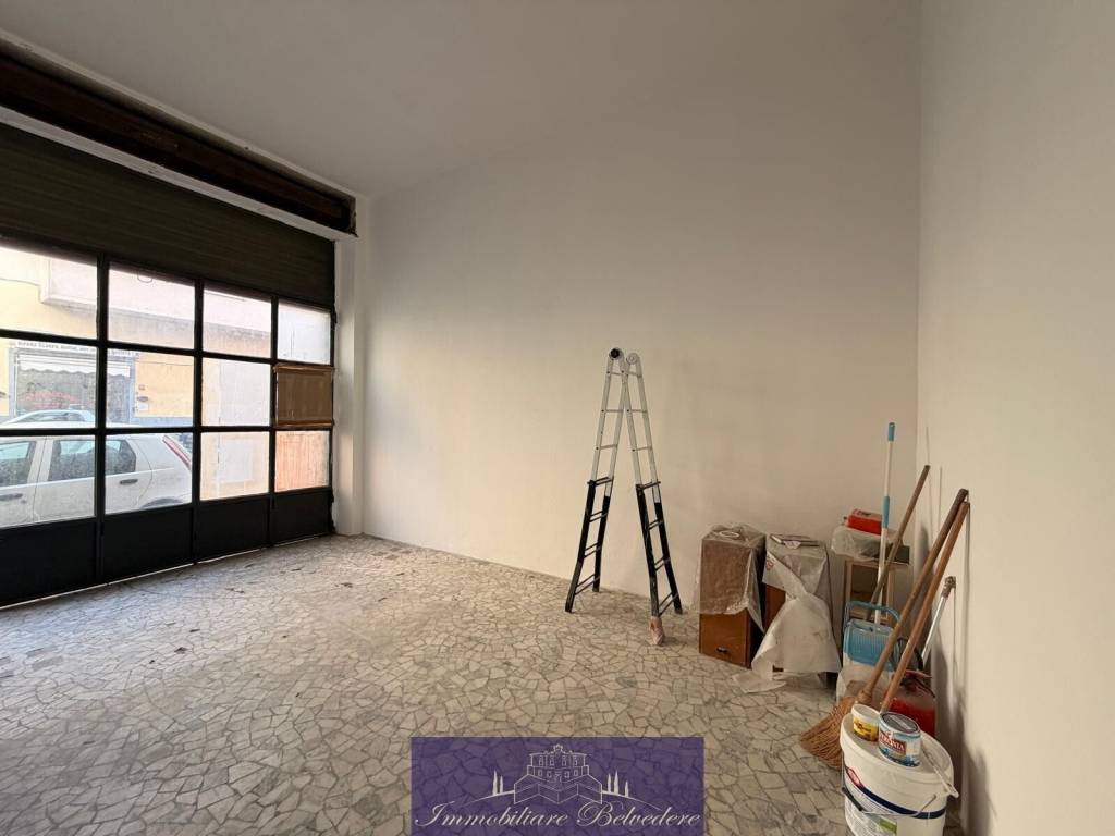 negozio in affitto a Firenze in zona Novoli