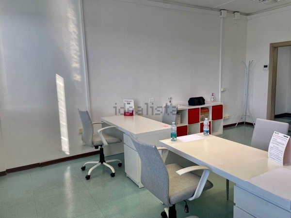ufficio in affitto a Firenze in zona Peretola