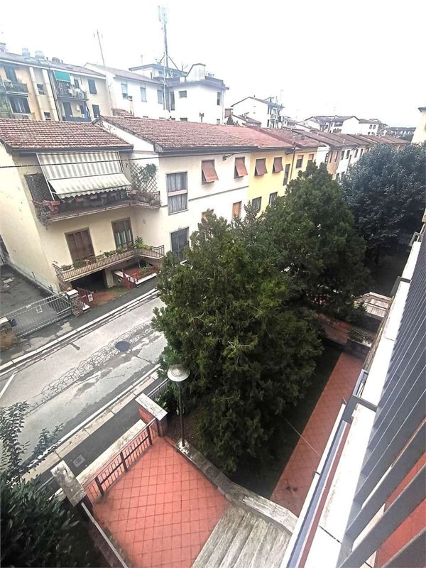 appartamento in affitto a Firenze in zona Legnaia