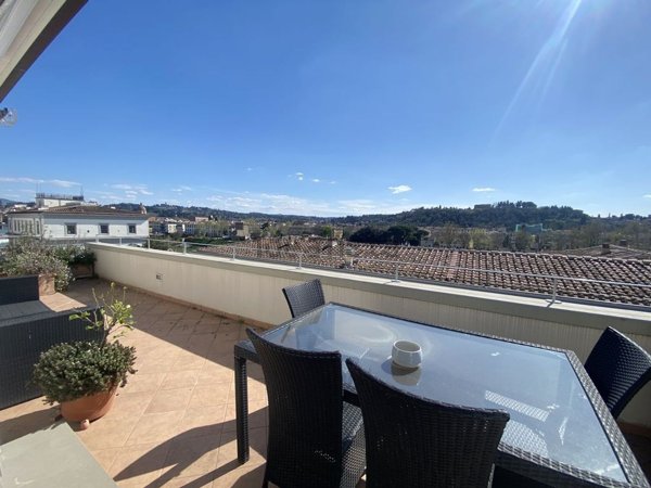 appartamento in affitto a Firenze in zona Centro Santa Maria Novella