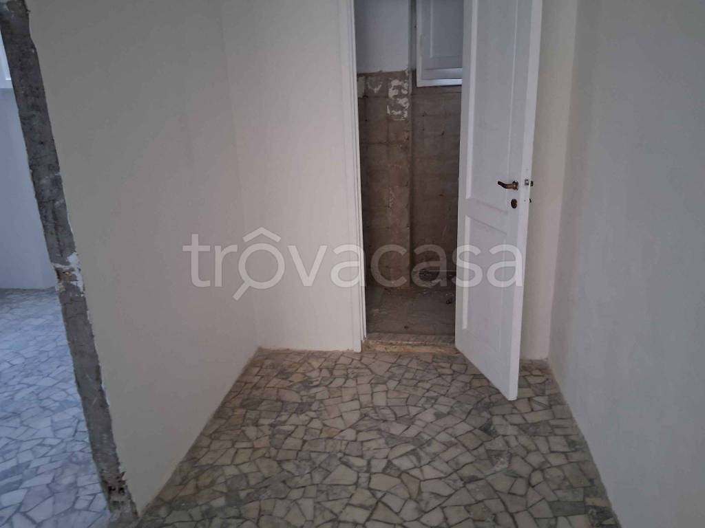 negozio in affitto a Firenze in zona Novoli