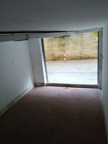 locale di sgombero in affitto a Firenze in zona Soffiano