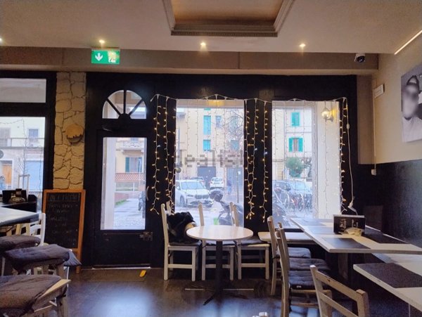 negozio in affitto a Firenze in zona Varlungo