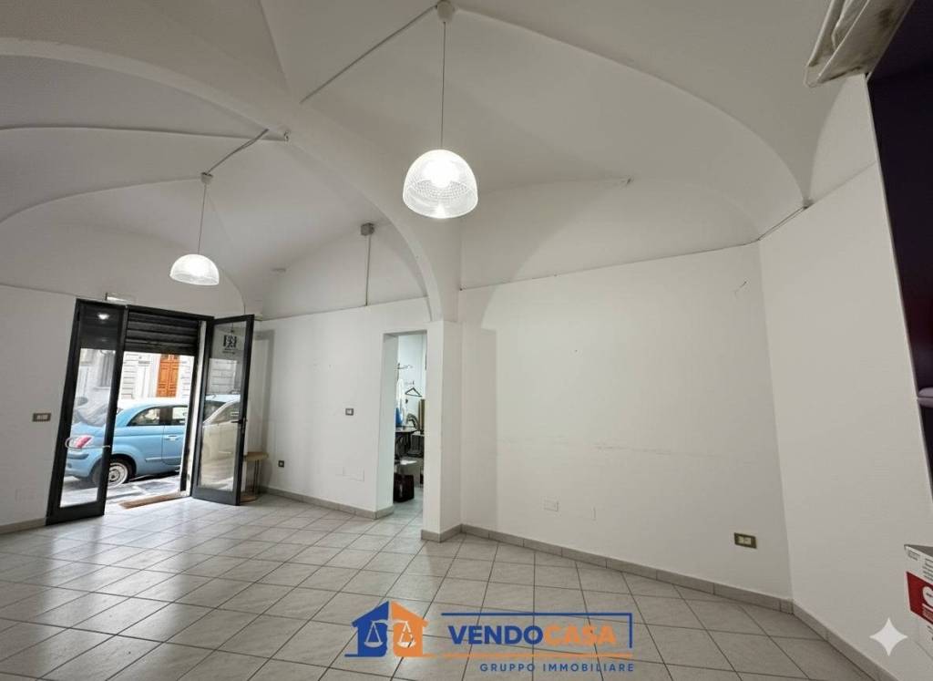 negozio in affitto a Firenze in zona Centro Santa Maria Novella