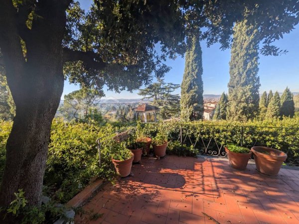casa indipendente in affitto a Firenze in zona Careggi