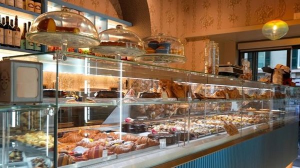 negozio in affitto a Firenze in zona Ponte a Ema
