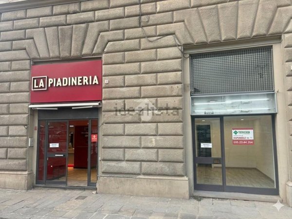 locale commerciale in affitto a Firenze in zona Centro Santa Croce