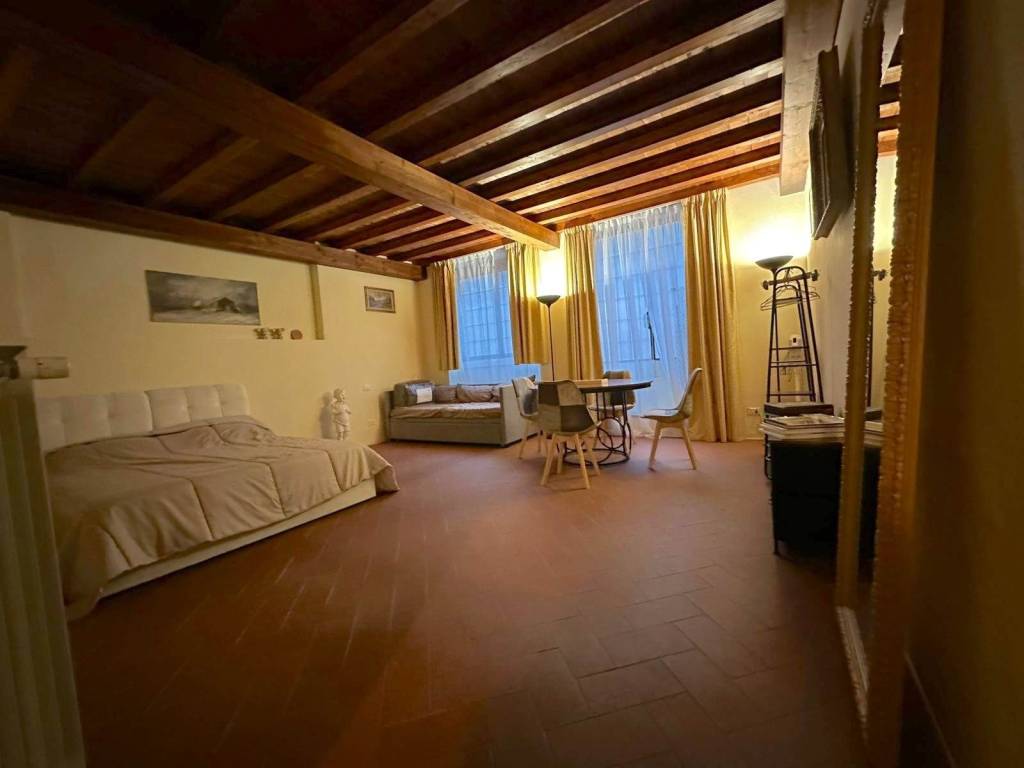 appartamento in affitto a Firenze in zona Centro Santa Croce
