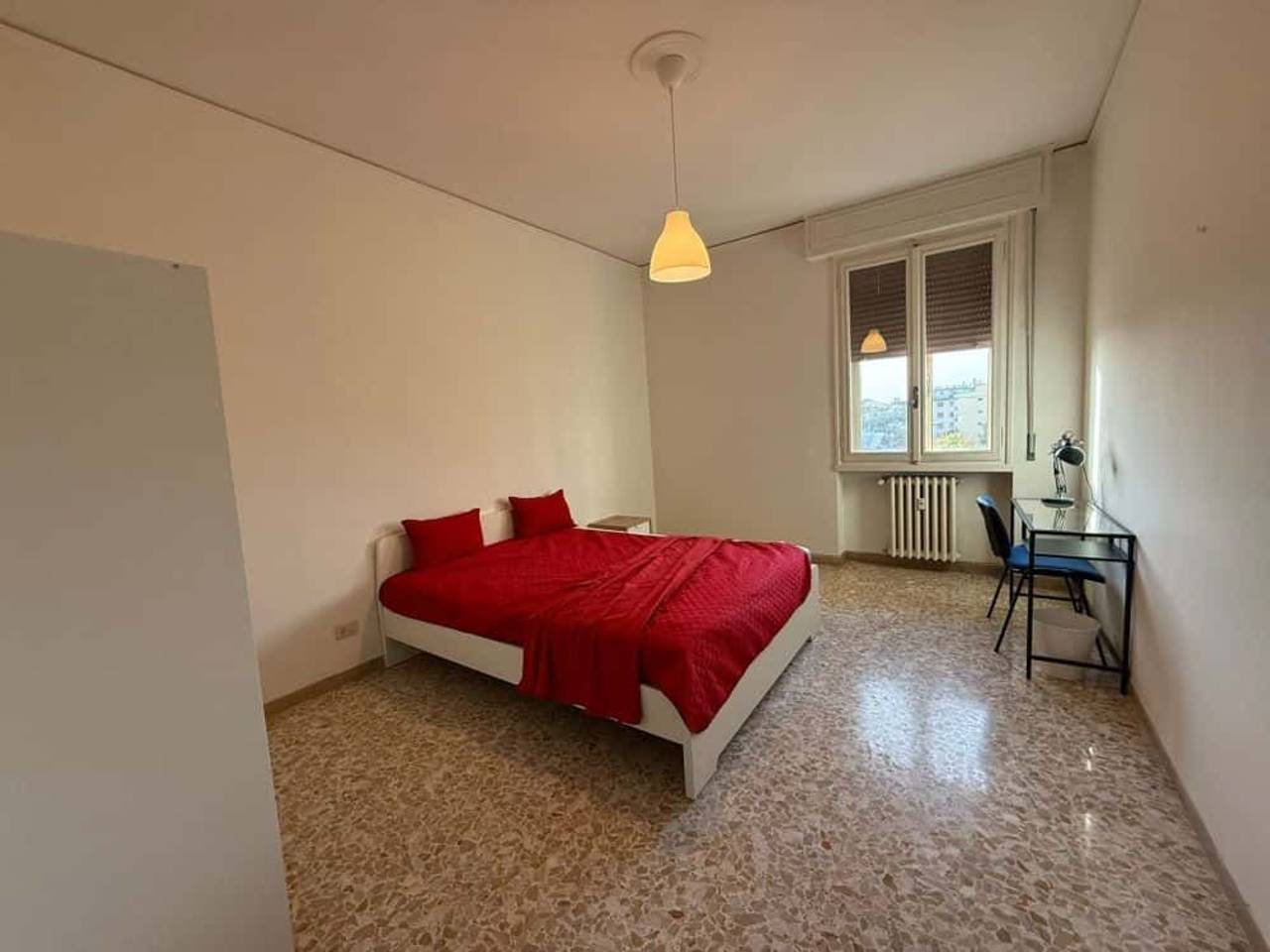 negozio in affitto a Firenze in zona Campo di Marte