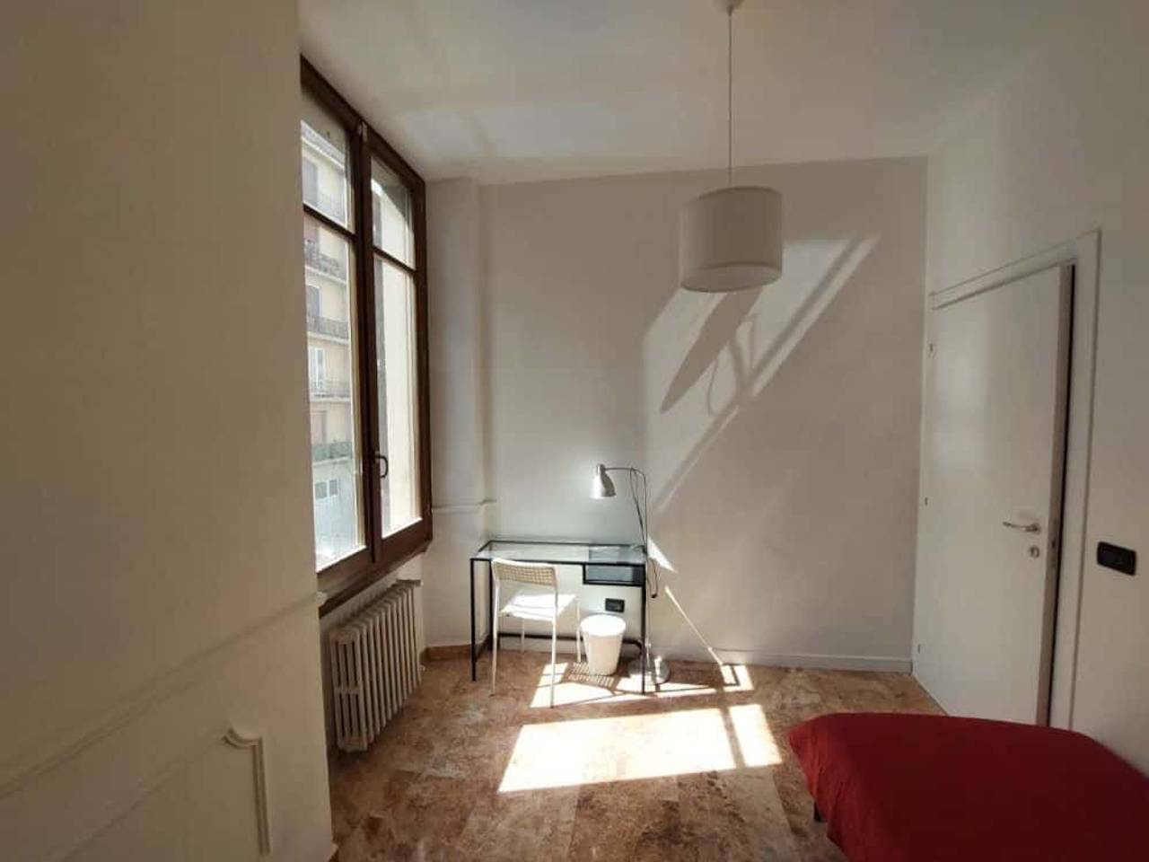 negozio in affitto a Firenze in zona Campo di Marte