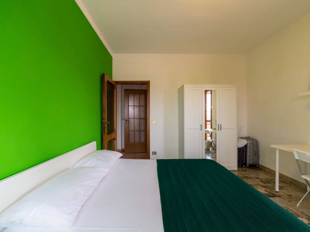 negozio in affitto a Firenze in zona Le Cure