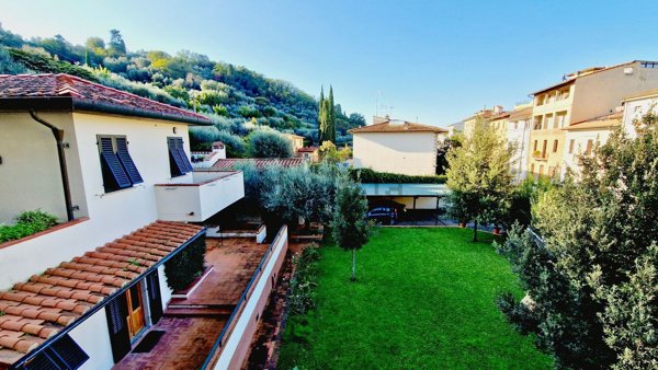 appartamento in affitto a Firenze in zona Soffiano