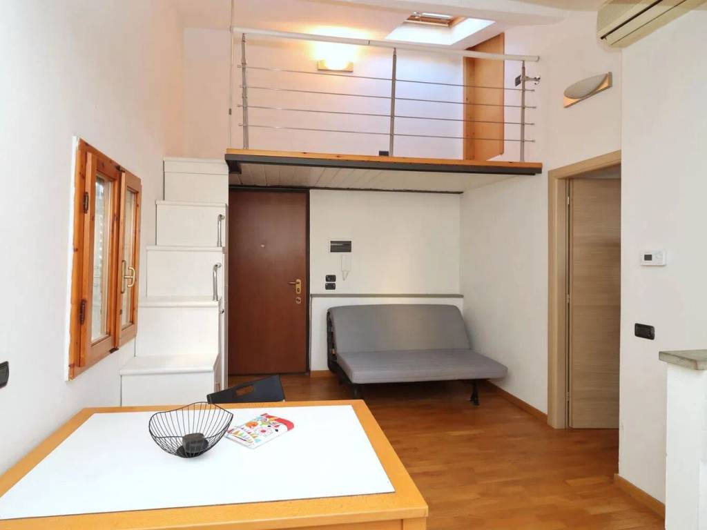 appartamento in affitto a Firenze in zona Legnaia