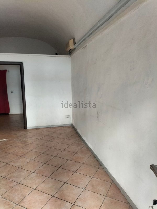 locale di sgombero in affitto a Firenze