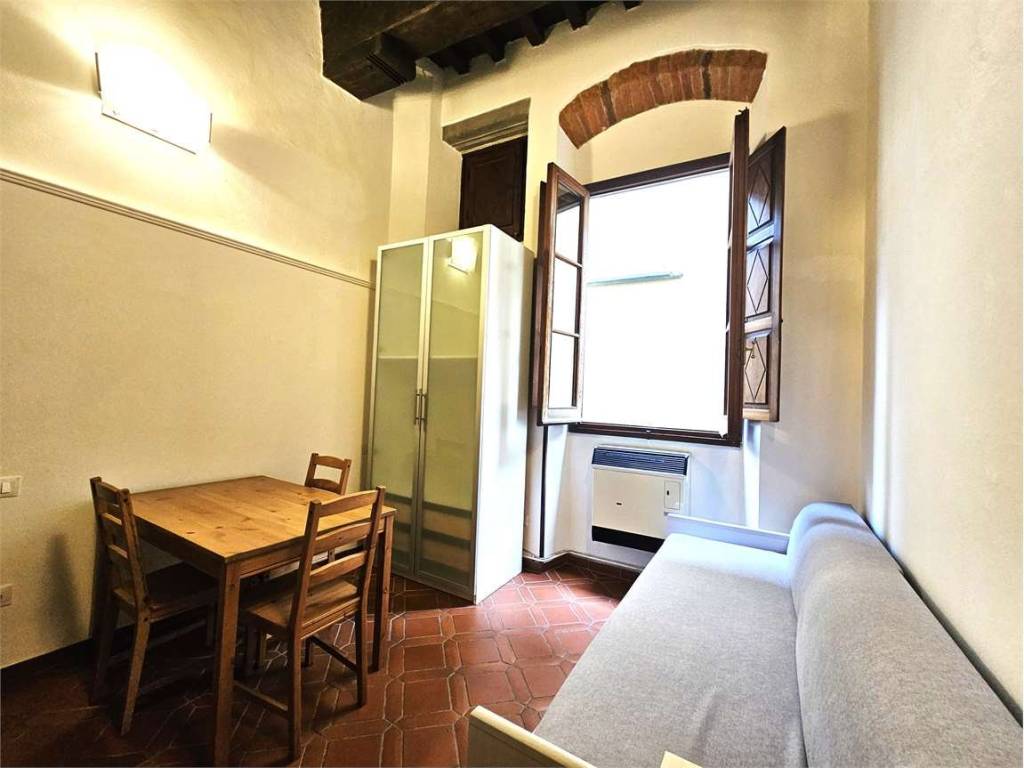 monolocale in affitto a Firenze in zona Centro Santa Croce