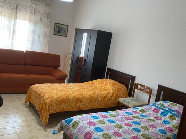 negozio in affitto a Firenze in zona Brozzi