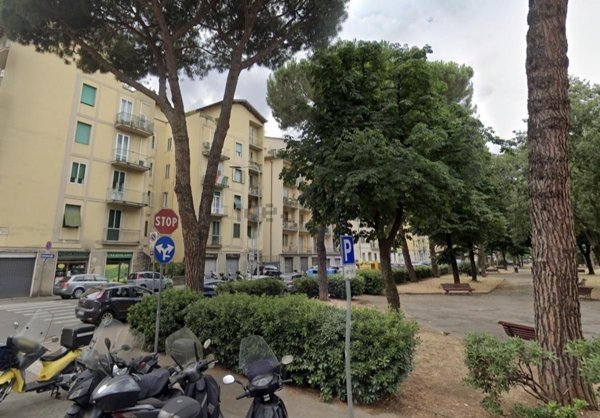 negozio in affitto a Firenze in zona Coverciano