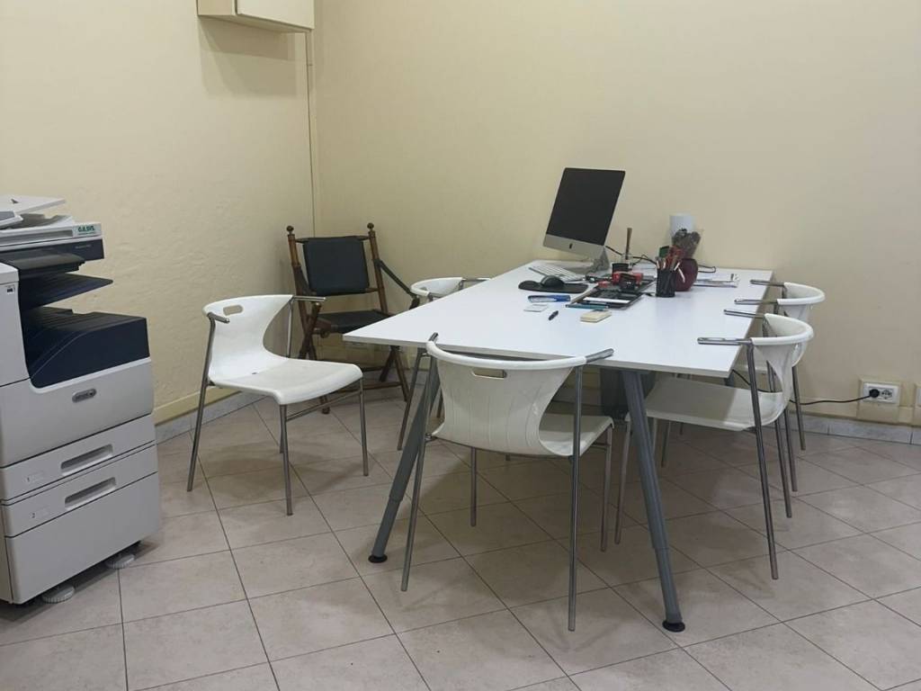negozio in affitto a Firenze in zona Campo di Marte
