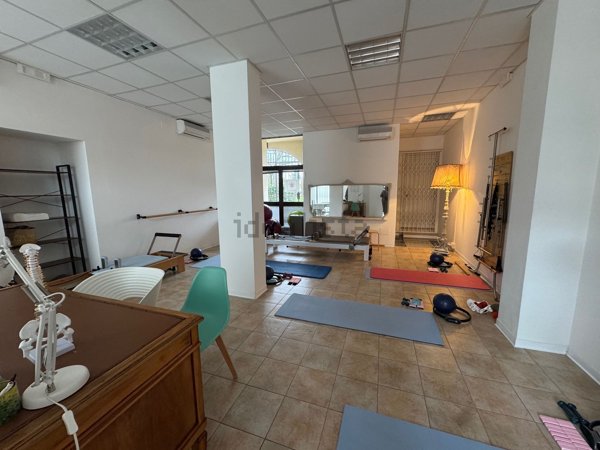 ufficio in affitto a Firenze in zona Isolotto