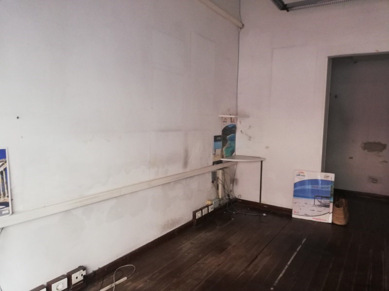 negozio in affitto a Firenze in zona Campo di Marte