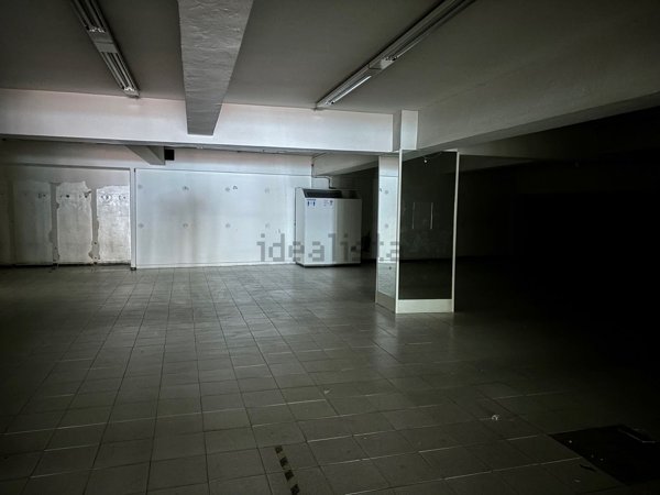 locale commerciale in affitto a Firenze in zona Centro Duomo