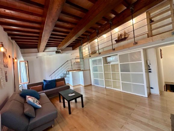 appartamento in affitto a Firenze in zona Centro San Frediano