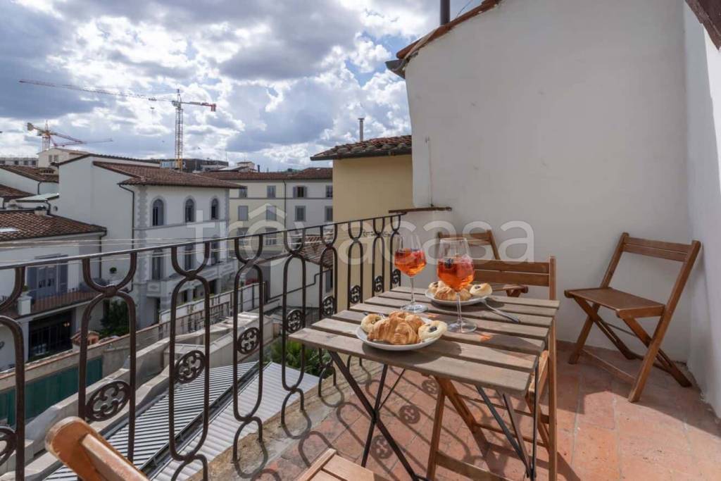 appartamento in affitto a Firenze in zona Centro Santa Maria Novella