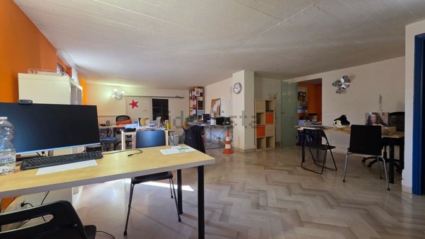 ufficio in affitto a Firenze in zona Ponte a Greve