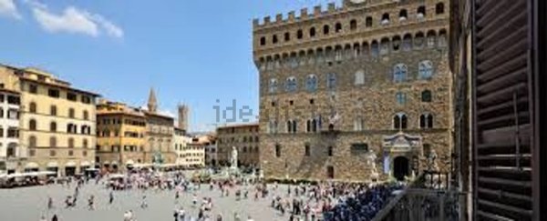 negozio in affitto a Firenze in zona Centro Santa Croce