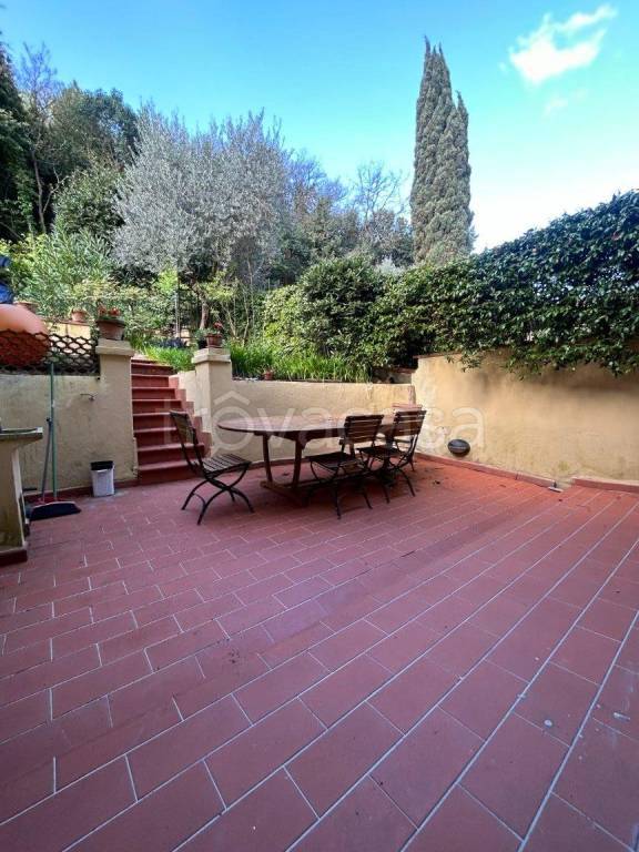 casa indipendente in affitto a Firenze in zona Porta Romana