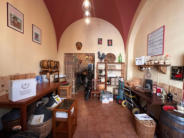 locale di sgombero in affitto a Firenze in zona Bellariva