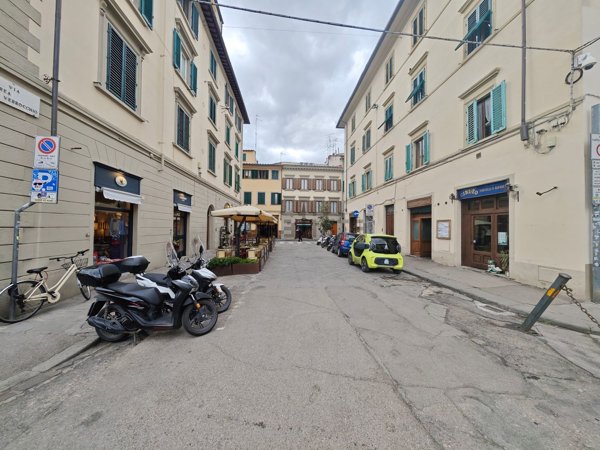 locale commerciale in affitto a Firenze in zona Centro Santa Croce