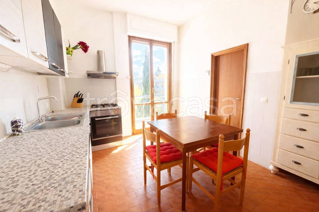 appartamento in affitto a Firenze in zona Isolotto