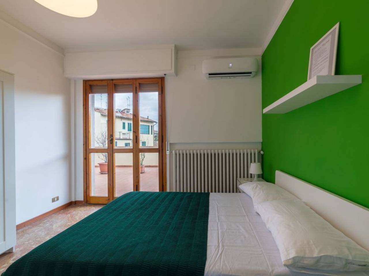 negozio in affitto a Firenze in zona Le Cure