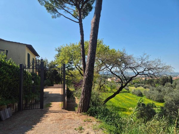 casa indipendente in affitto a Firenze in zona Soffiano