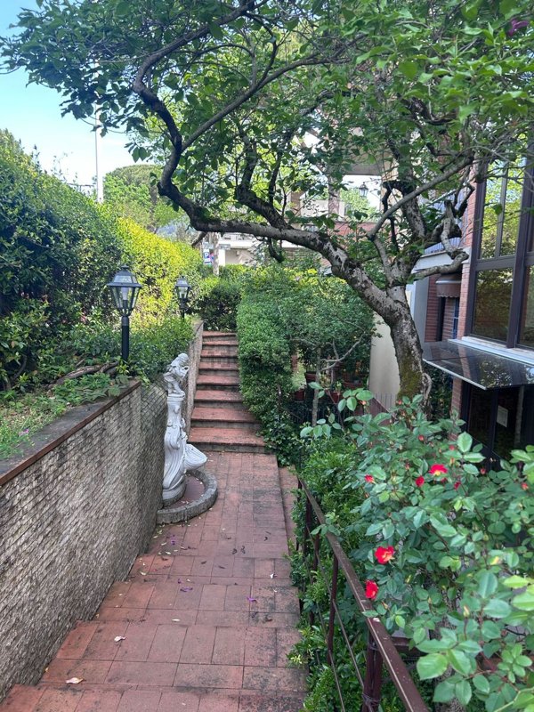 appartamento in affitto a Firenze in zona Coverciano