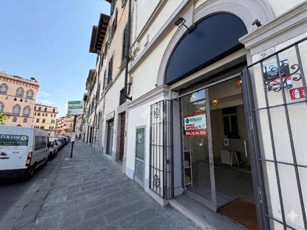 negozio in affitto a Firenze