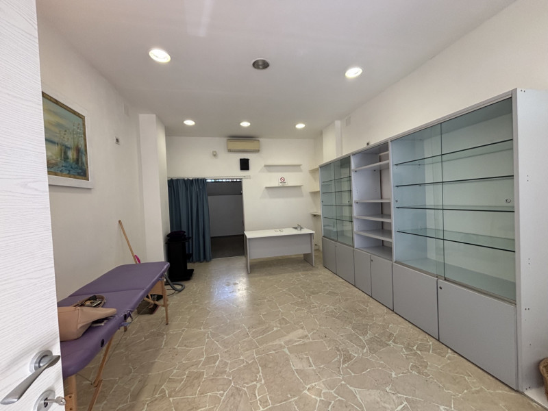 negozio in affitto a Firenze