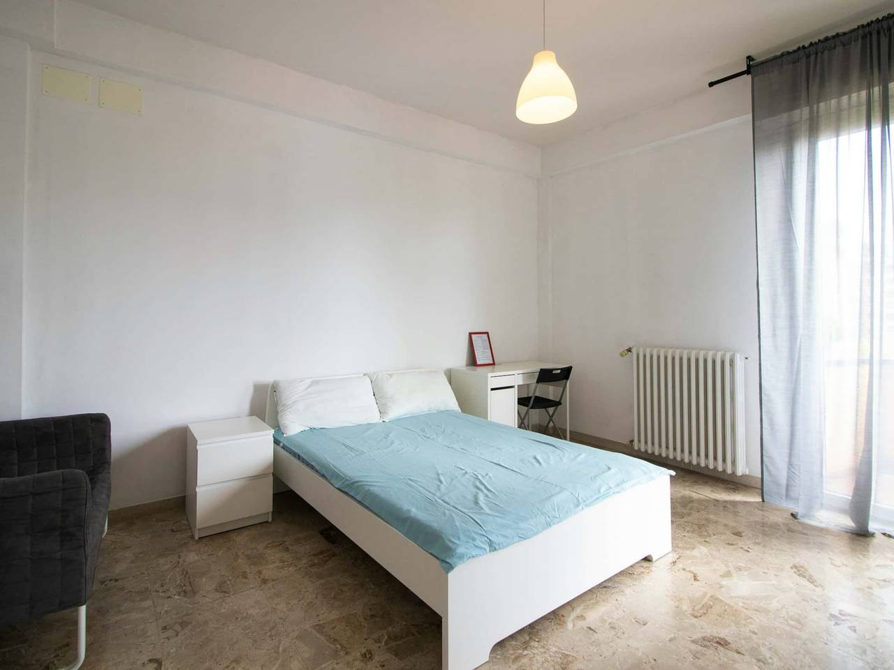 negozio in affitto a Firenze in zona Novoli