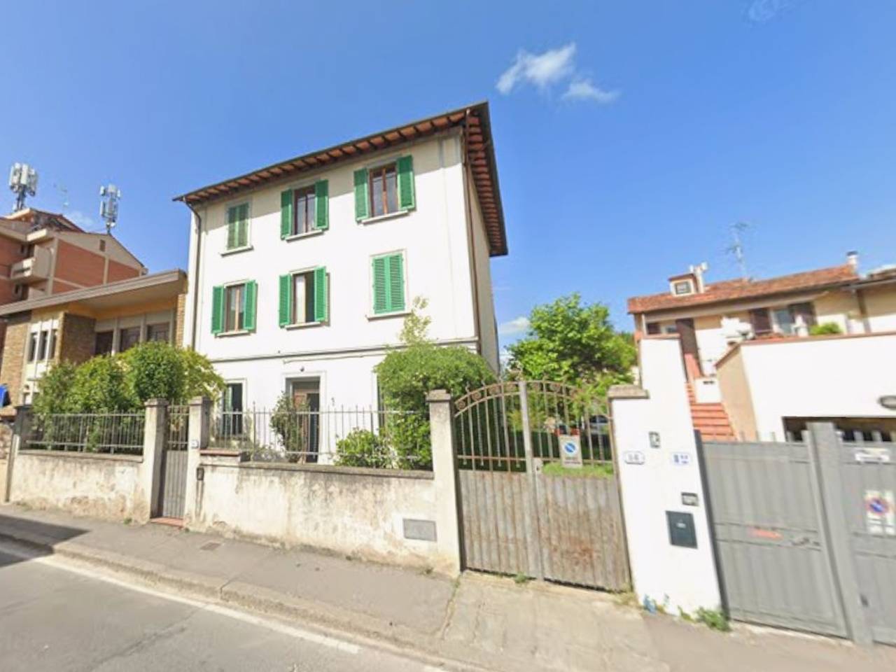negozio in affitto a Firenze in zona Careggi