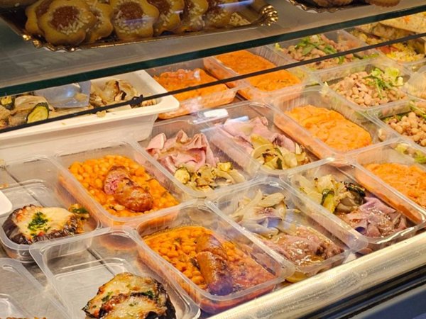 negozio in affitto a Firenze in zona Coverciano