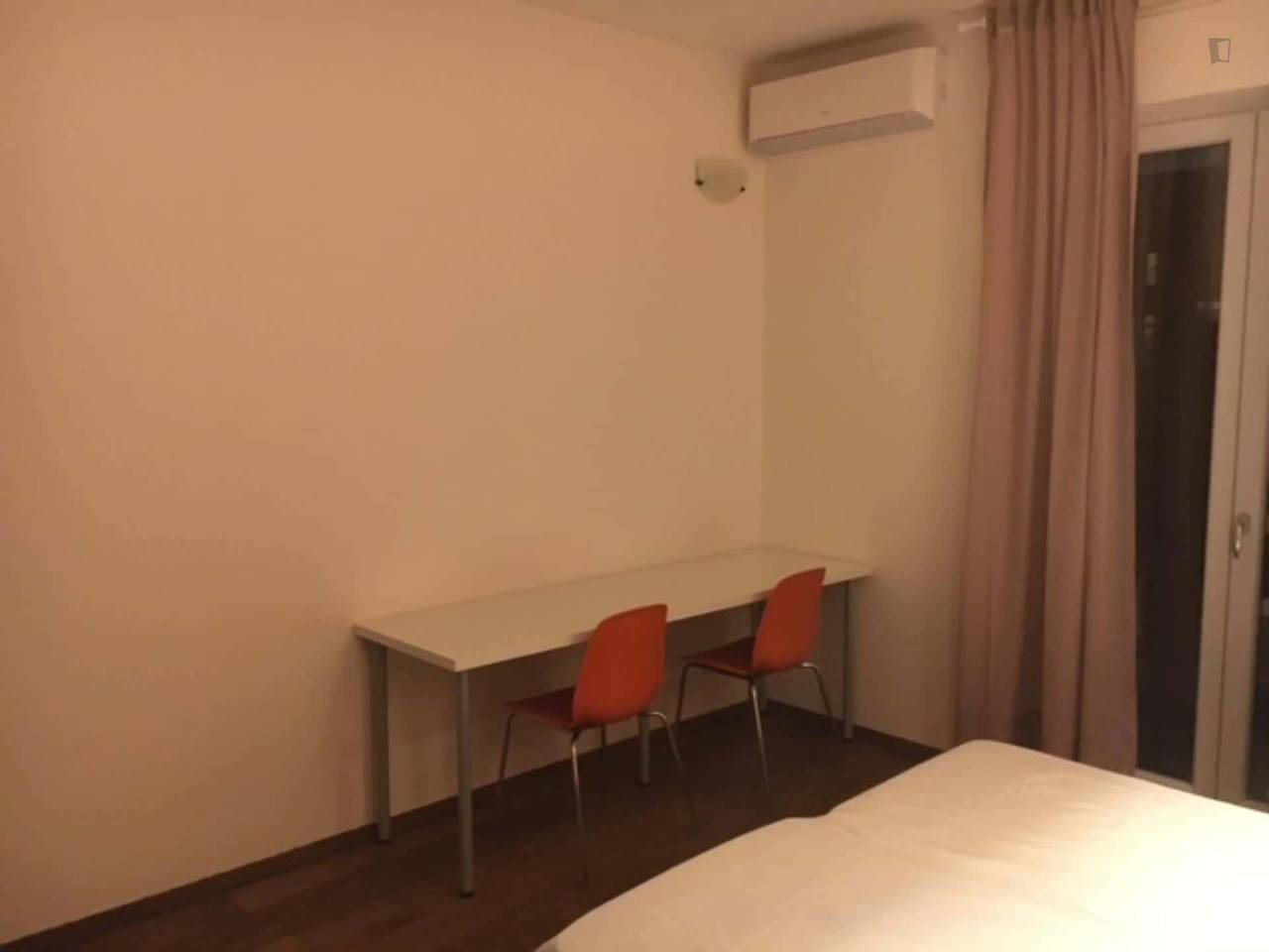 negozio in affitto a Firenze in zona Novoli