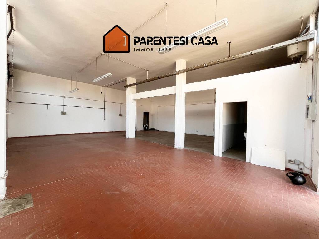 locale commerciale in affitto a Firenze in zona Peretola