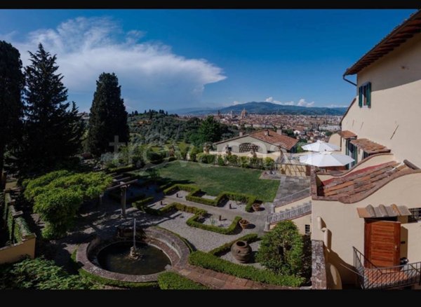 casa indipendente in affitto a Firenze in zona Porta Romana