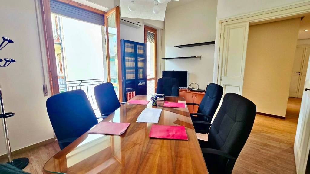 ufficio in affitto a Firenze