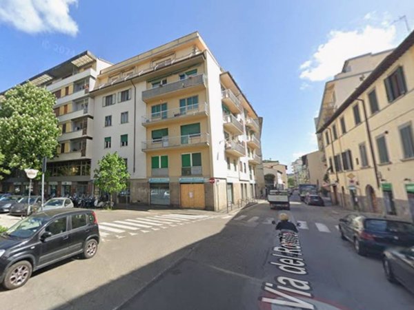 negozio in affitto a Firenze in zona Statuto