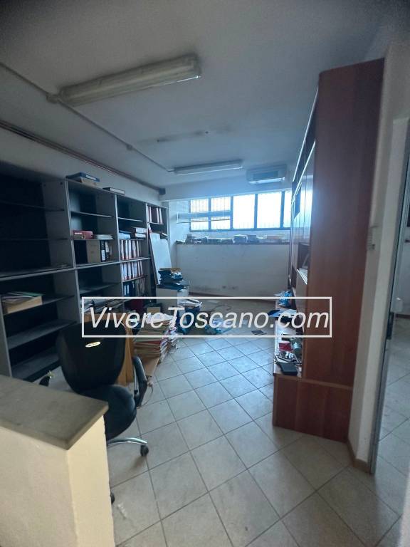 ufficio in affitto a Firenze in zona Centro San Niccolò