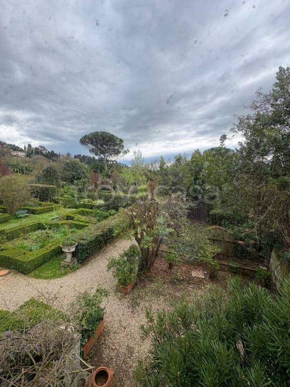 appartamento in affitto a Firenze in zona Coverciano